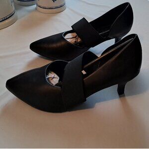 Angel Steps Black Dress Pumps